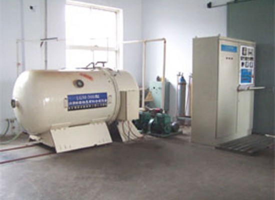 LGM-500型潤滑耐磨梯度材料合成設(shè)備
